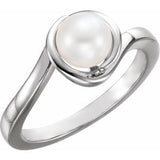 Platinum Cultured White Freshwater Pearl Ring
