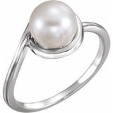 Platinum Cultured White Freshwater Pearl Ring