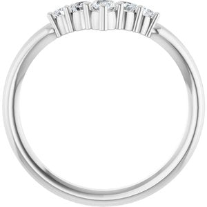 Sterling Silver 1/4 CTW Natural Diamond Graduated V Ring